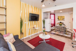 CH2 CH3 Fully Furnished Spacious Oasis Dog-friendly 2BR Capitol Hill